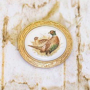 Vintage Gold Tone Pheasant Bird Artistic Round Picture Brooch by Avon - B15